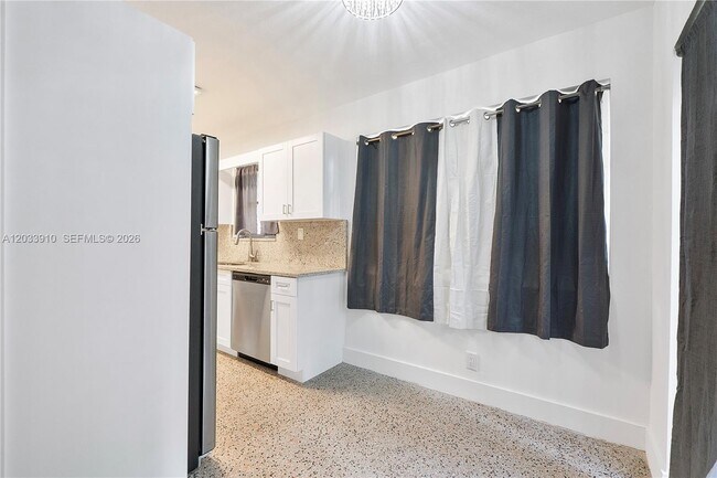 Foto del edificio - 1821 SW 11th Ct