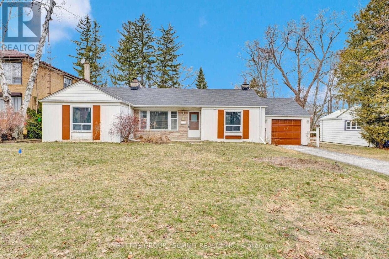 Primary Photo - 17 Ben Machree Dr