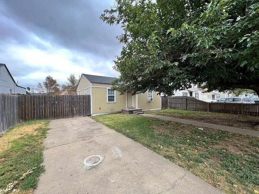 Primary Photo - 4609 S Travis St