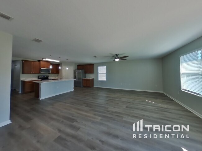 Foto del edificio - 95167 Timberlake Dr
