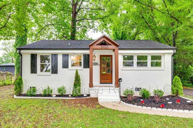 Primary Photo - 3120 Parkway Ave