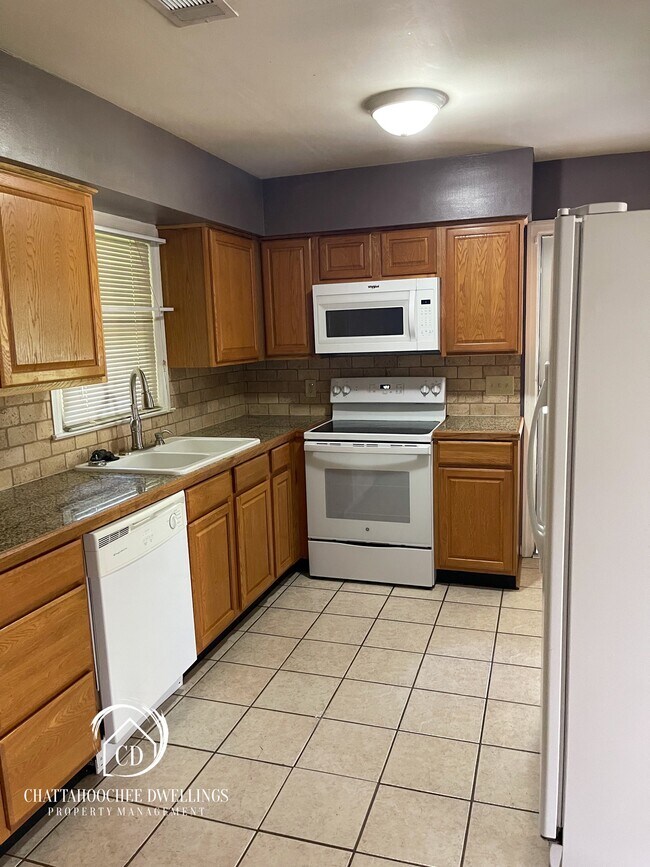Foto del edificio - 526 Englewood Dr