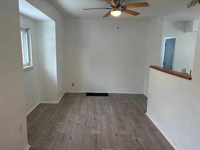 Foto del edificio - 2115 Alvin St