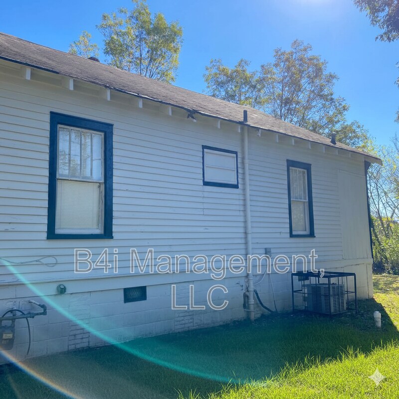 Foto del edificio - 58 Bleachery St