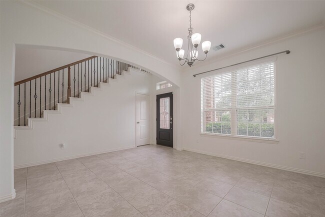 Foto del edificio - 2261 Oak Cir Dr N