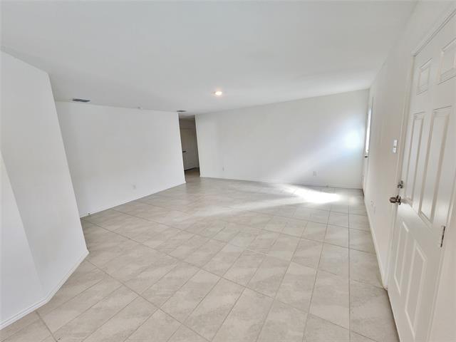 Foto del edificio - 5774 Morvich Dr