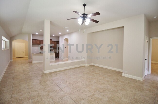 Building Photo - Meticulously Maintained 3/2/2 in Midlothia...