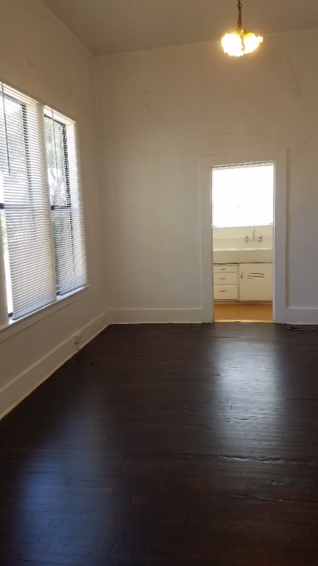 Building Photo - 1541 Osos St