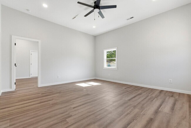 Foto del edificio - 3 bed 2 bath rental home