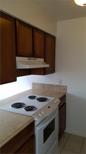 Foto del edificio - 1 bedroom condo for rent at Cedar Crest in...