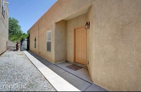Building Photo - 3 br, 2 bath House - 4205 High Mesa Rd SE