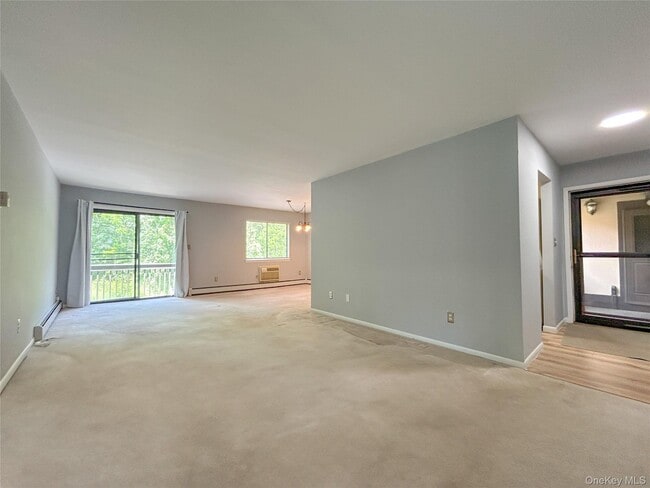 Building Photo - 5 Loudon Dr