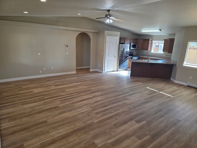 Foto del edificio - 308 N Mulberry St