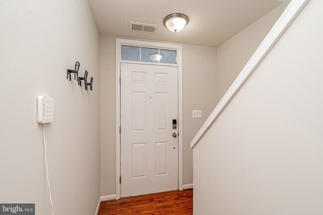 Building Photo - 2937 Truffle Oak Place