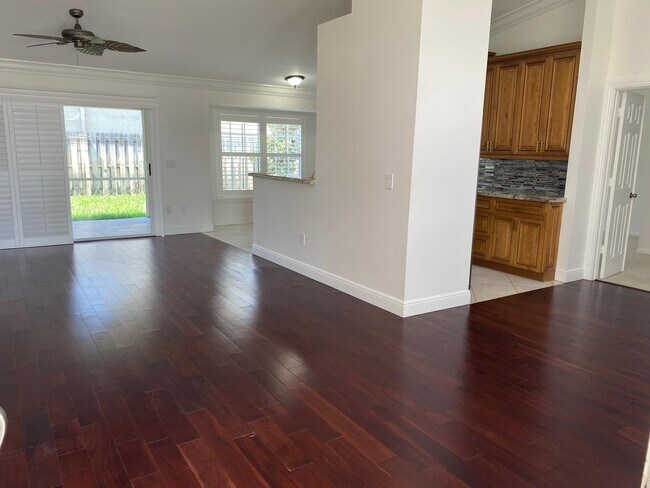 Building Photo - 13015 Blue Lake Dr