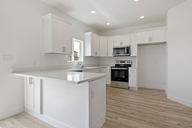 Building Photo - Incredible Home for Rent in Eagle Mountain...