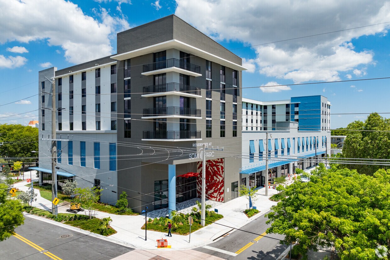 Primary Photo - South Miami