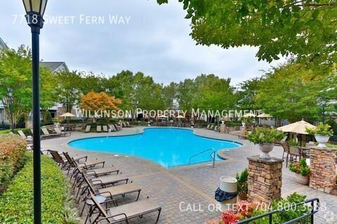 Building Photo - 3br/2.5bth Townhome Gated Community Stoneg...