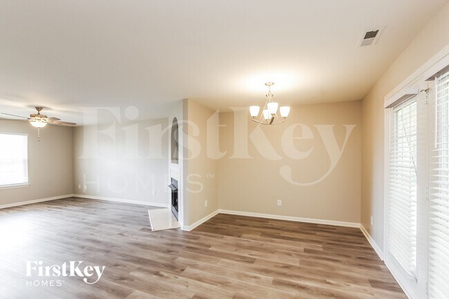 Foto del edificio - 145 Antelope Dr