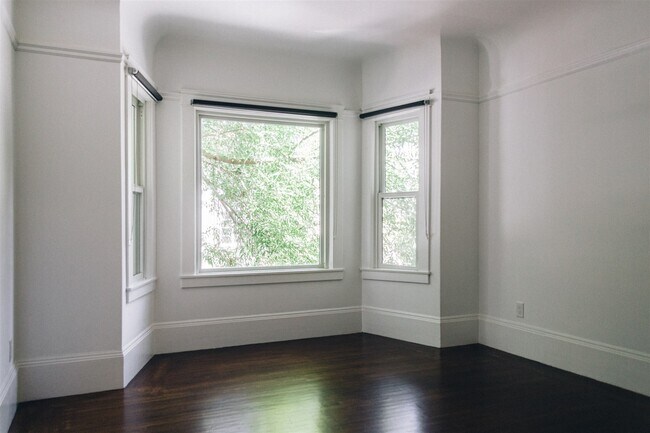 Building Photo - 206 Noe St