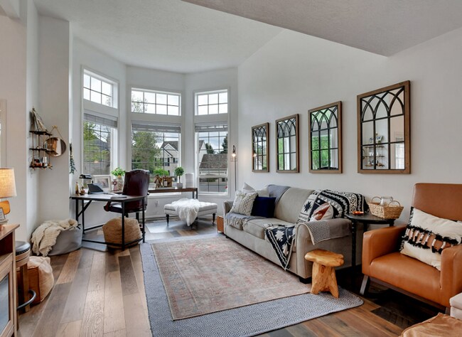 Foto del edificio - 4-Bedroom Beautifully Remodeled Tigard Hom...