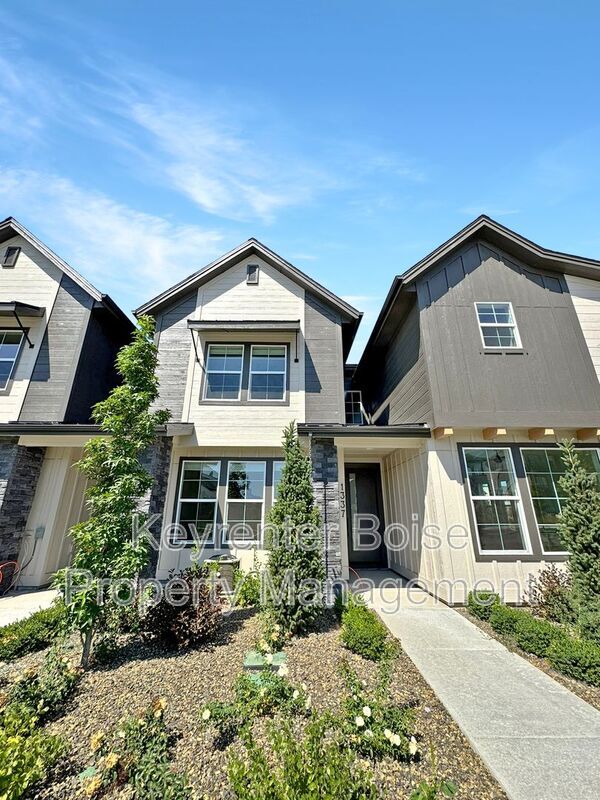 Foto principal - 1337 N Webb Wy