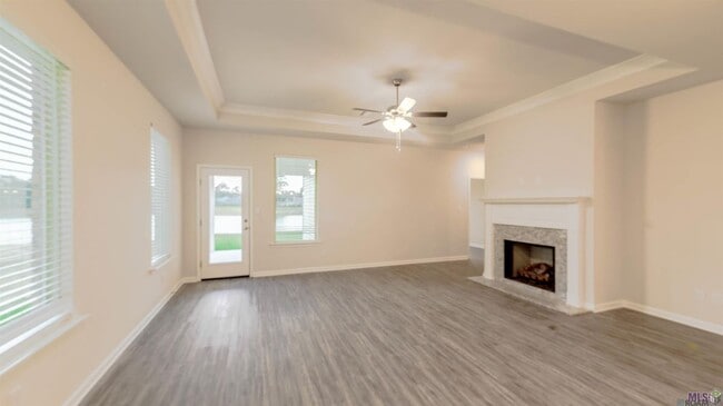 Building Photo - 4644 Grenache Dr