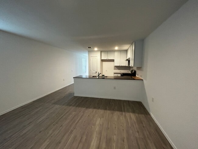 Building Photo - Texas A&M- New Home in Vida Subdivision /S...