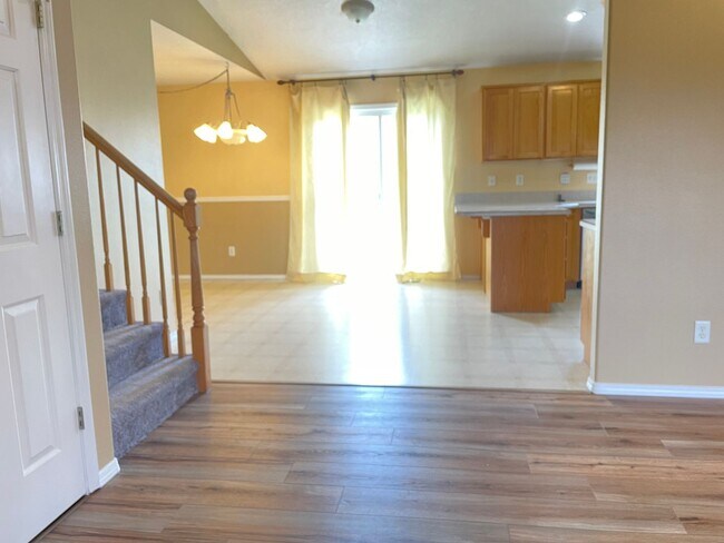Building Photo - Wonderful Meridian Home with RV Parking!