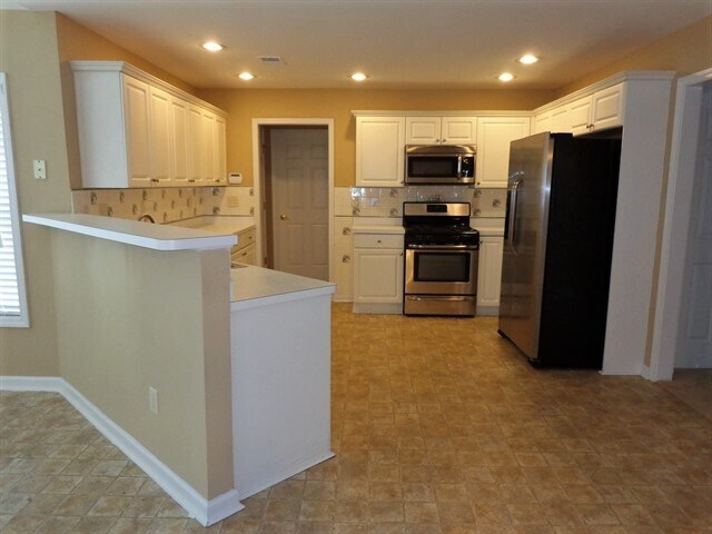 Foto del edificio - 2528 Howell Farms Way NW
