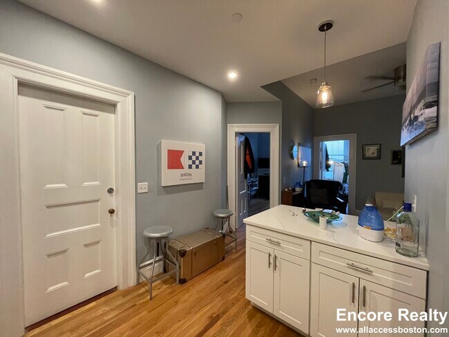 Foto del edificio - 482 Beacon St