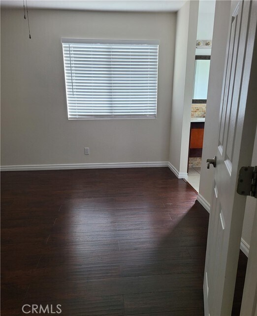Foto del edificio - 19041 Rockwood Dr