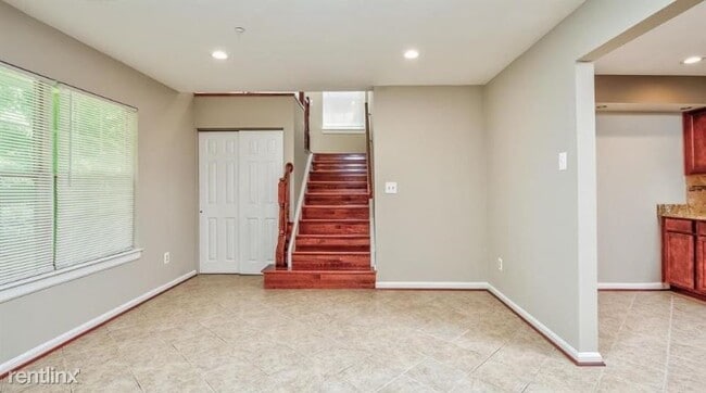Building Photo - 2 br, 2 bath Condo - 8698 Devon Hills Dr