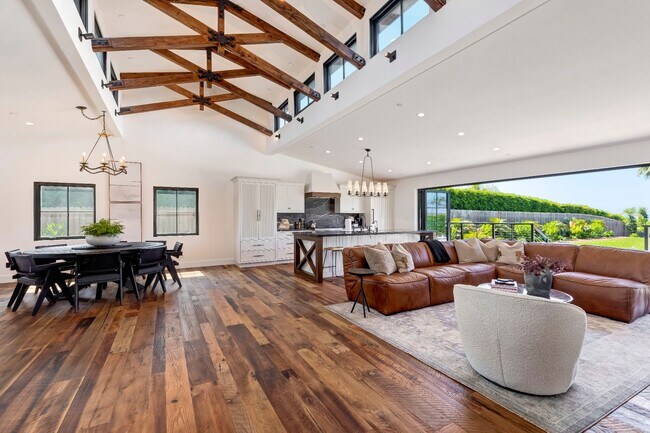 Foto del edificio - 6711 Wandermere Rd