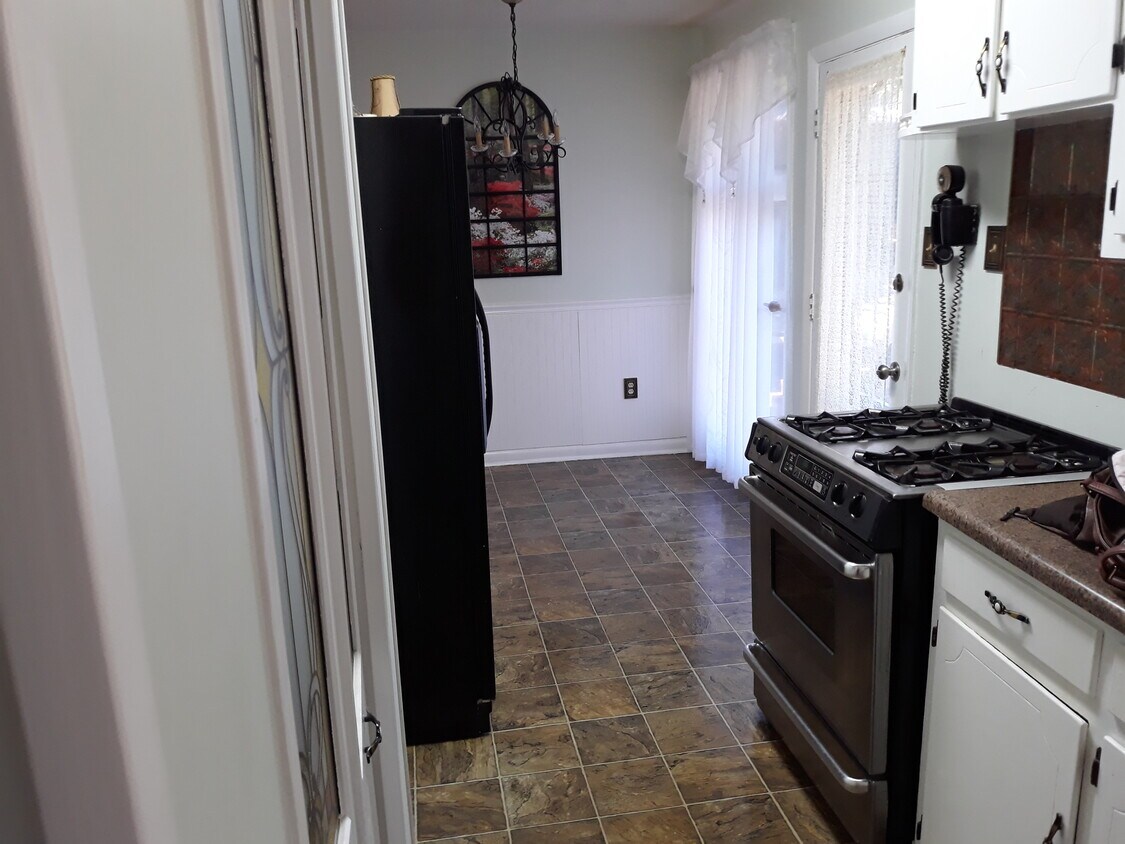 Building Photo - 4150 Marchal Ln