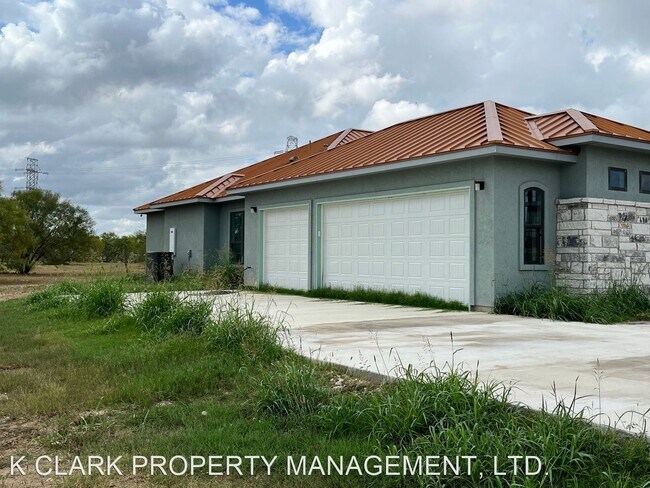Building Photo - 4 br, 3.5 bath House - 13125 STUART RD