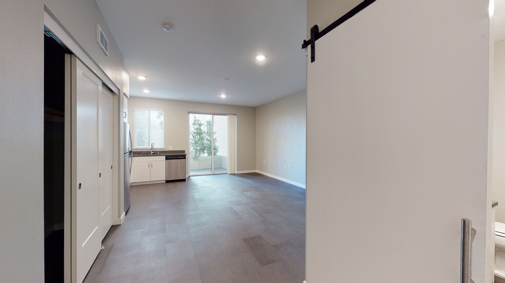 Monogram Apartments