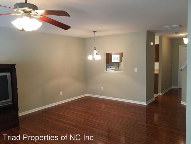 Foto del edificio - 2 br, 2.5 bath House - 448 Dunwood Dr.