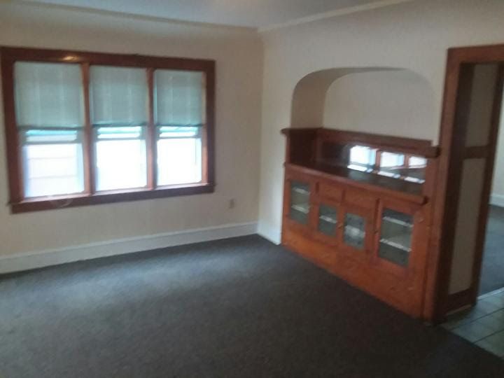 Foto principal - 6702 W Fairview Ave
