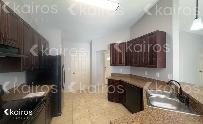 Building Photo - 419 Marion Oaks Pass