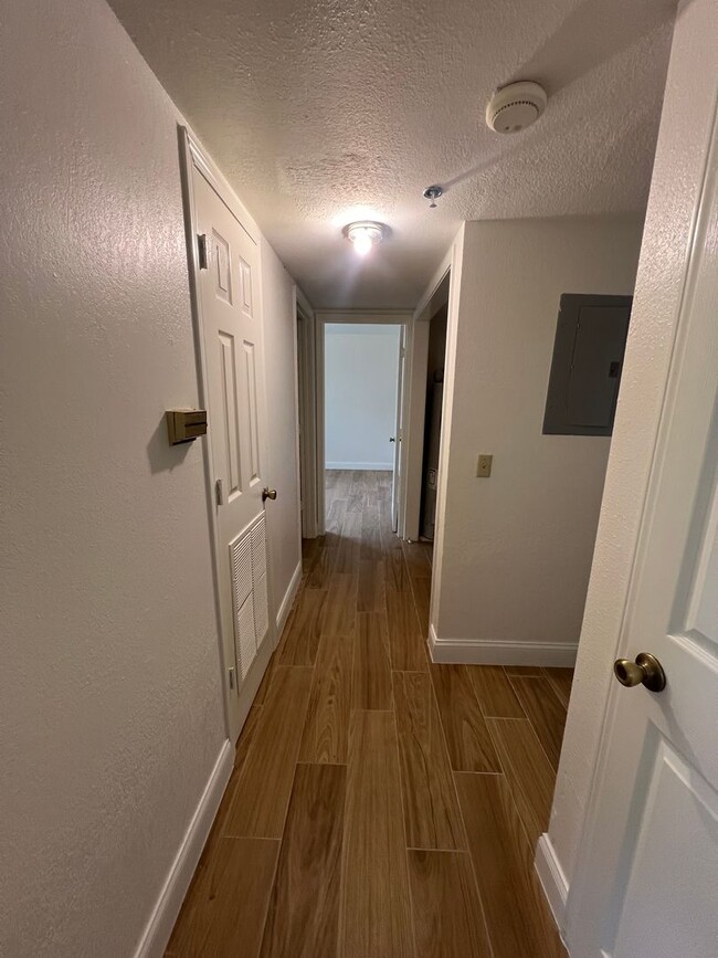 Building Photo - 428 Kays Ln