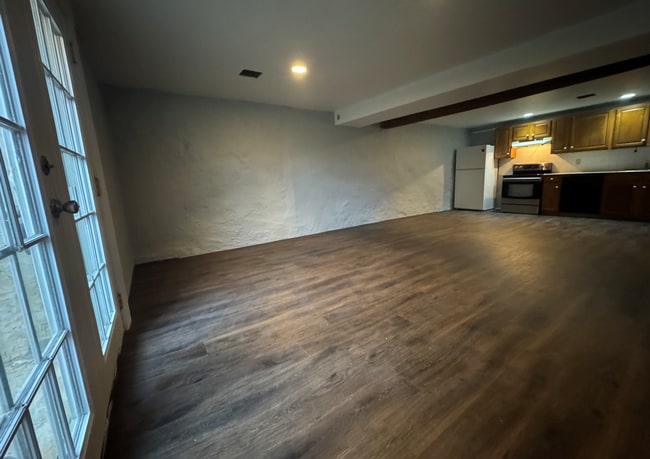 Building Photo - MA6301 - 172-174 West Main Street