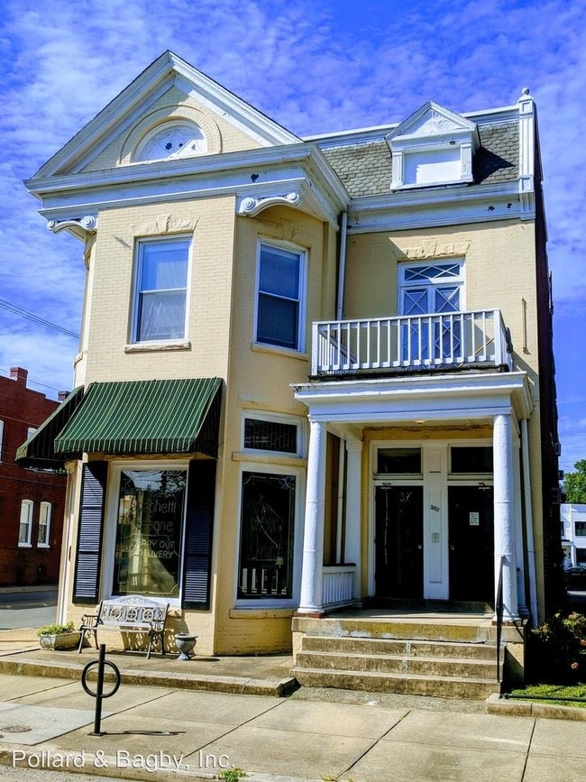 Building Photo - 2601 Park Ave