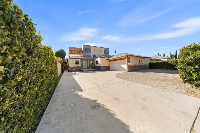 Foto del edificio - 18748 Collins St