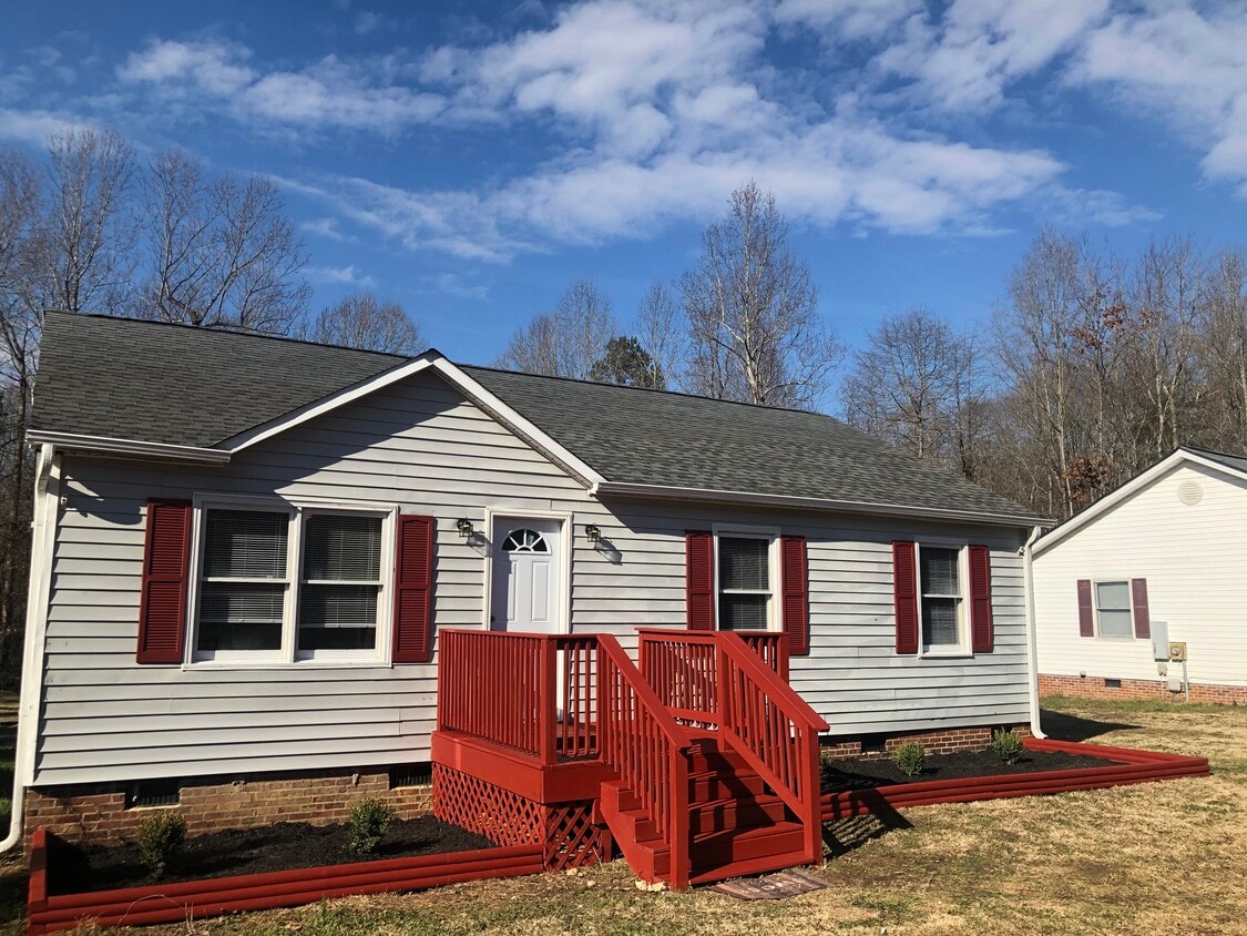314 Pine Ave, Cherryville, NC 28021 House Rental in Cherryville, NC