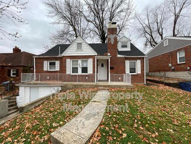 Building Photo - 802 Rowles Ave
