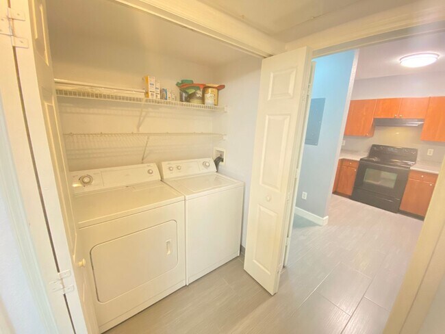 Photo - THE GRANDE DOWNTOWN CONDO - 1BR/1BA