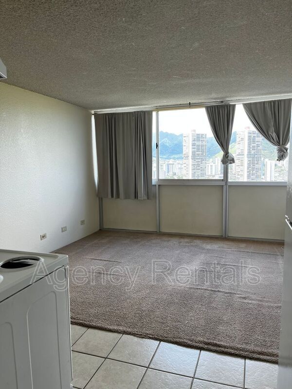Building Photo - 2211 Ala Wai Blvd
