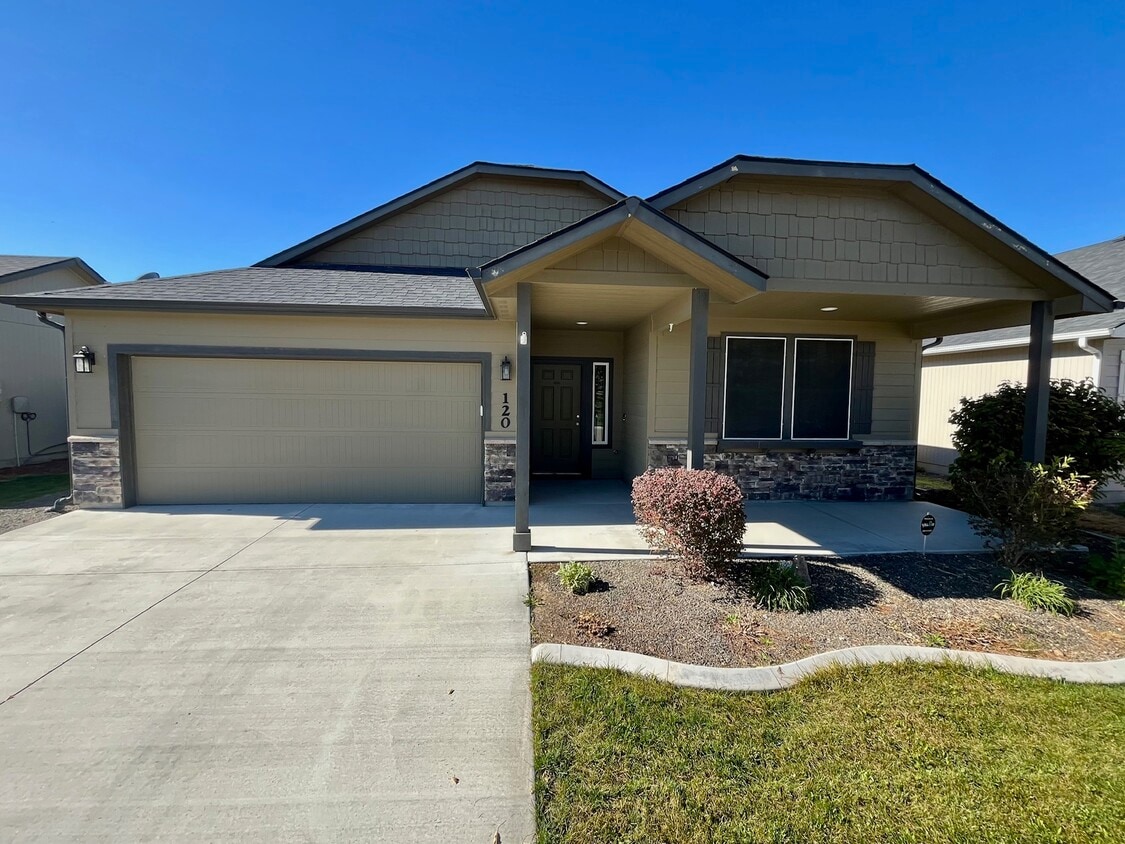 Foto principal - 120 S Voyage Ave