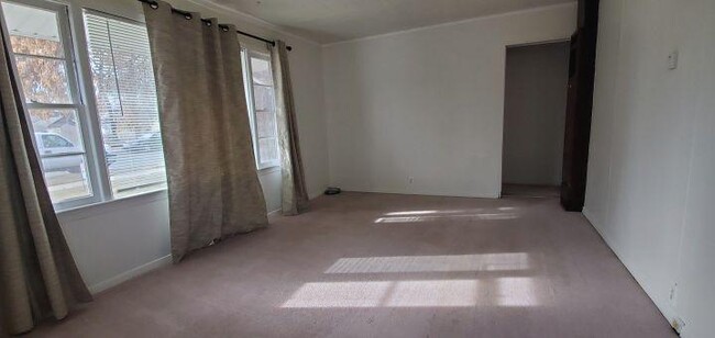 Building Photo - 1 bedroom in Billings MT 59101